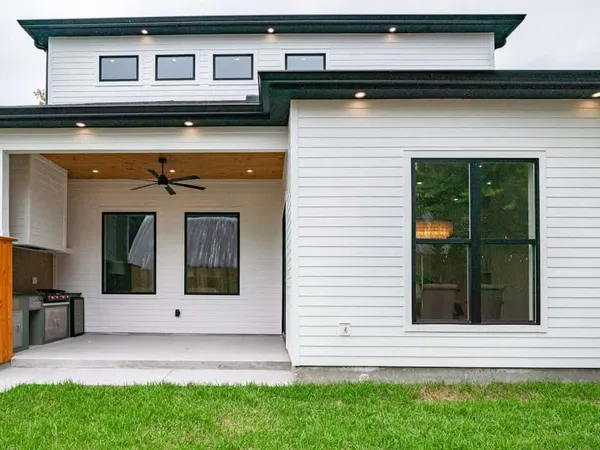 Siding Lawn